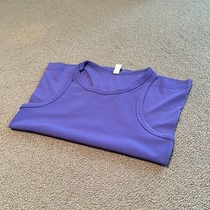 Lululemon size 6 purple tank - slight crop fit